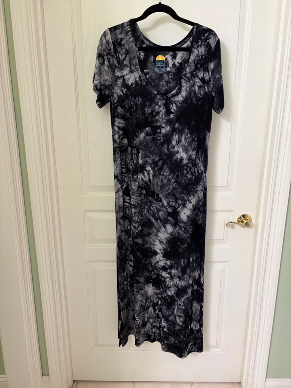 C&C California Black and Gray Tie-Dye Maxi Dress
